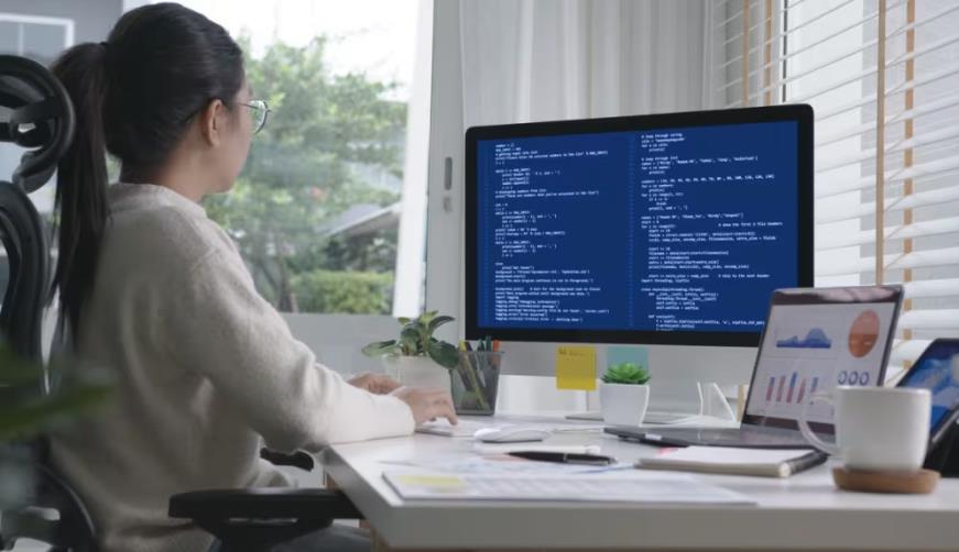 江孜县企业数字化解决方案:机器学习赋能商业模式升级的核心路径